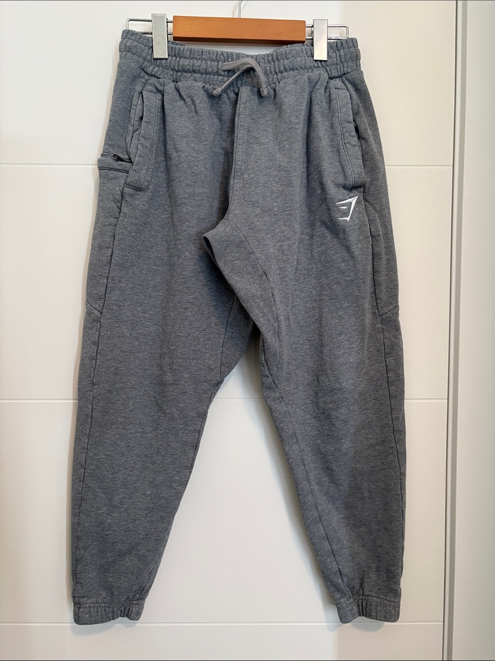 Gymshark Womens Charcoal Grey Joggers w/ Logo and zip side pocket sz small